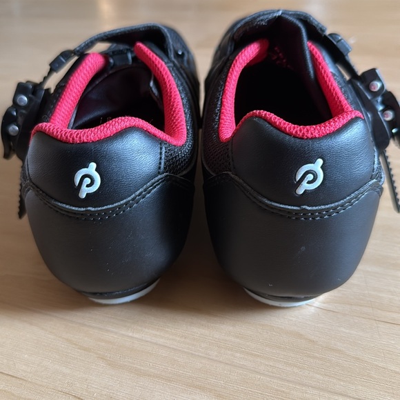 PELOTON INDOOR OUTDOOR CYCLING SHOES BLACK WHITE SIZE 9 (40) NWOT - Picture 6 of 14
